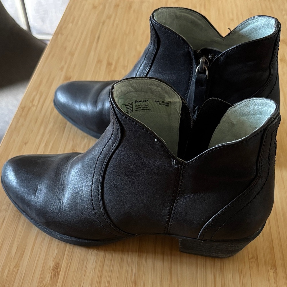 Ariat Dark Leather Buckle Boots